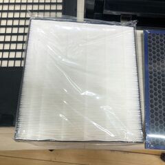 シャープ KC-30T6 ブラック 加湿空気清浄機 プラズマクラスター搭載 2018年製 フィルター2種ほぼ新品 寝室 書斎 一人暮らし向け　【糸島市内 送料無料】251230-8の画像