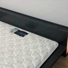 美品 セミダブルベッド マットレス付き フランスベッド    の画像
