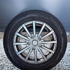 スタッドレスタイヤ    (ヴォクシー等)の画像