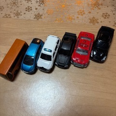 ミニカー6台の画像