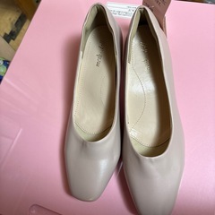 新品LLパンプスの画像