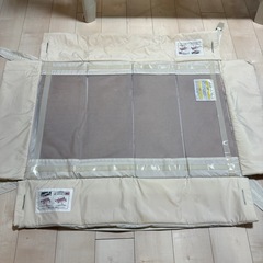 アップリカ　ココネルエアープラス　ベージュ　ベビーベッドの画像