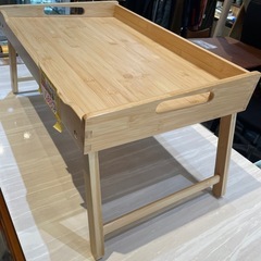 【折りたたみテーブル】【ベッドテーブル】クリーニング済み【管理番号1230】野の画像