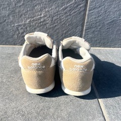 【ニューバランス】キッズ 15㎝/ベージュの画像