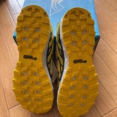 新品未使用。Columbiaのランニングシューズの画像