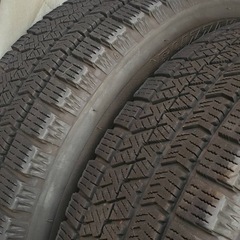 （お取引中）軽自動車用　155/65R14　ブリザック　スタッドレスタイヤ　2021年製の画像