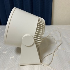 【あと1日で処分&無料&本日20時まで対応可】卓上サーキュレーター（18cm）ホワイト／風量3段階の画像