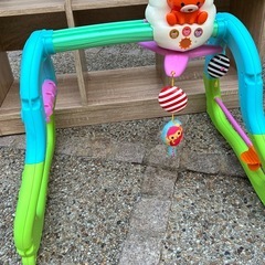 木製収納棚の画像