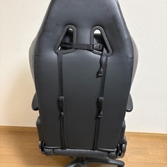 E-WINゲーミングチェアの画像