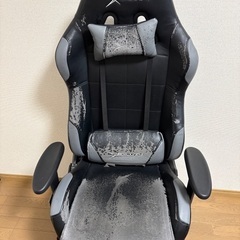 E-WINゲーミングチェアの画像