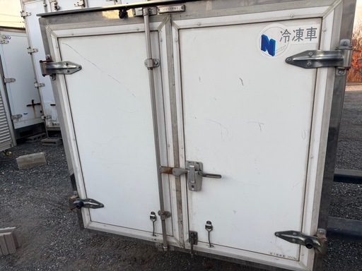 アルミコンテナ15 保冷庫　鍵付き