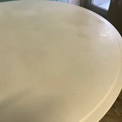 定価21,990円！IKEAのコーヒーテーブル。直径90cmの画像