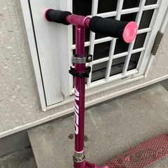 子供用　キックボードの画像