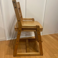 デスクチェアーの画像