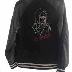 JOJOスカジャン代5部リゾットネーロ黄金の風メタリカM黒グレー刺繍の画像