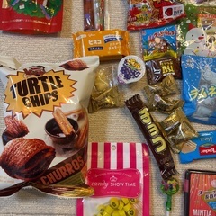 決まりました‼️いろんなお菓子　チョコレート　飴　ラムネ　スナック　キャベツ太郎　まとめての画像