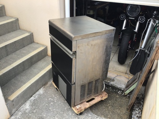 業務用製氷機　フクシマ製
