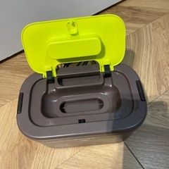 おむつ4袋購入でおまけします。おしり拭きウォーマー（Combi）の画像