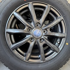 15インチ　 スタッドレスタイヤ　ホイールセット　の画像