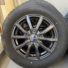 15インチ　 スタッドレスタイヤ　ホイールセット　の画像