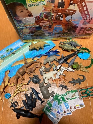 アニア　マウンテンアイランドと恐竜、動物、海の生き物セット