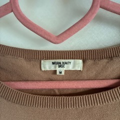 【USED】薄手セーター☆レディース☆NATURAL BEAUTY BASIC☆ベージュ色☆サイズM☆オフィス☆通勤用☆の画像