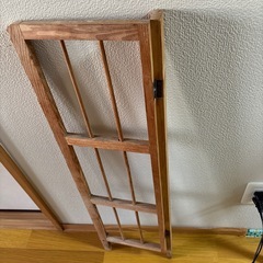 木材の小動物置き場用扉の画像