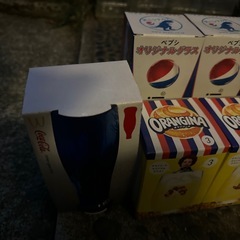 コップ多数の画像