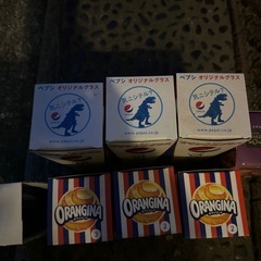 コップ多数の画像