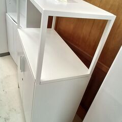 リユースのサカイ栃木店★ジモティ割あり★  ラック ホワイト W70×D37×H110.5 クリーニング済み TC12225の画像