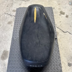 HONDA ホンダ AF27 AF28 メットイン シートの画像