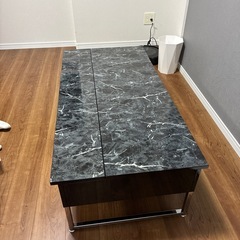 大理石調リフトアップテーブルの画像