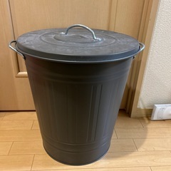 【本日限り& 無料】バケツ・ゴミ箱・カゴなど4点セット まとめてお譲りしますの画像