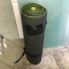 試し敷きのみの新品！人工芝幅1m×長さ10の画像
