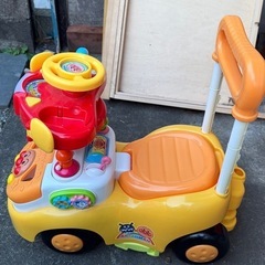 アンパンマンよくばりビジーカーの画像