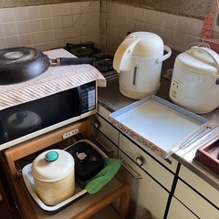 家の中の物処分！金額は応相談！早い者勝ち！見に来るだけでもOK
の画像