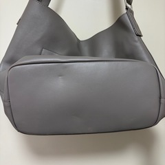 A4収納可能 ショルダーバッグ グレー レディース 斜めがけの画像