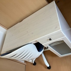 アンティーク調デスク&回転チェア　の画像
