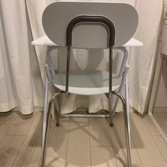 ニトリ　折りたたみテーブル小の画像