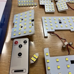 fcl. トヨタ　ノア　ヴォクシー　70系　16段調整　ルームランプの画像