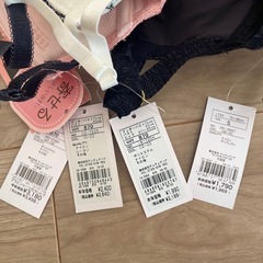 【新品未使用】tutuanna   ブラ&ブラトップの画像