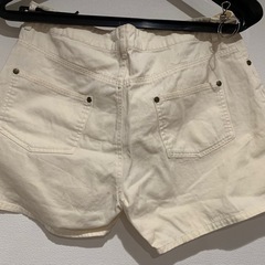 【not対面】RAY CASSIN アイボリー　ショーパンの画像