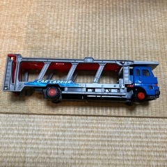 おもちゃ　カーキャリーの画像