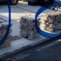 引取り専用ガビオン大×2個、石付き。蛇籠　ストーンボックの画像