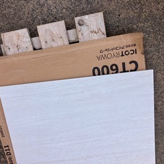 600角タイル　木目調　1枚の画像