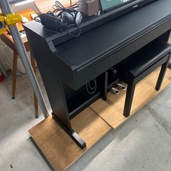 【ヤマハ電子ピアノYDP-164】クリーニング済【管理番号13012】金の画像