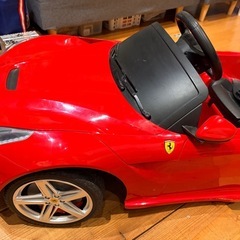 フェラーリF12ベルリネッタ電動乗用ラジコン 子供用(ジャンク品)の画像