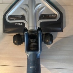 Dyson v6 mattress + 本体と付属品　ダイソン　T-fal コードレス掃除機　セットの画像