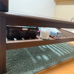 ガラステーブルの画像
