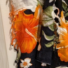 【not対面】沖縄で購入　ハイビス柄　マルチクロスの画像